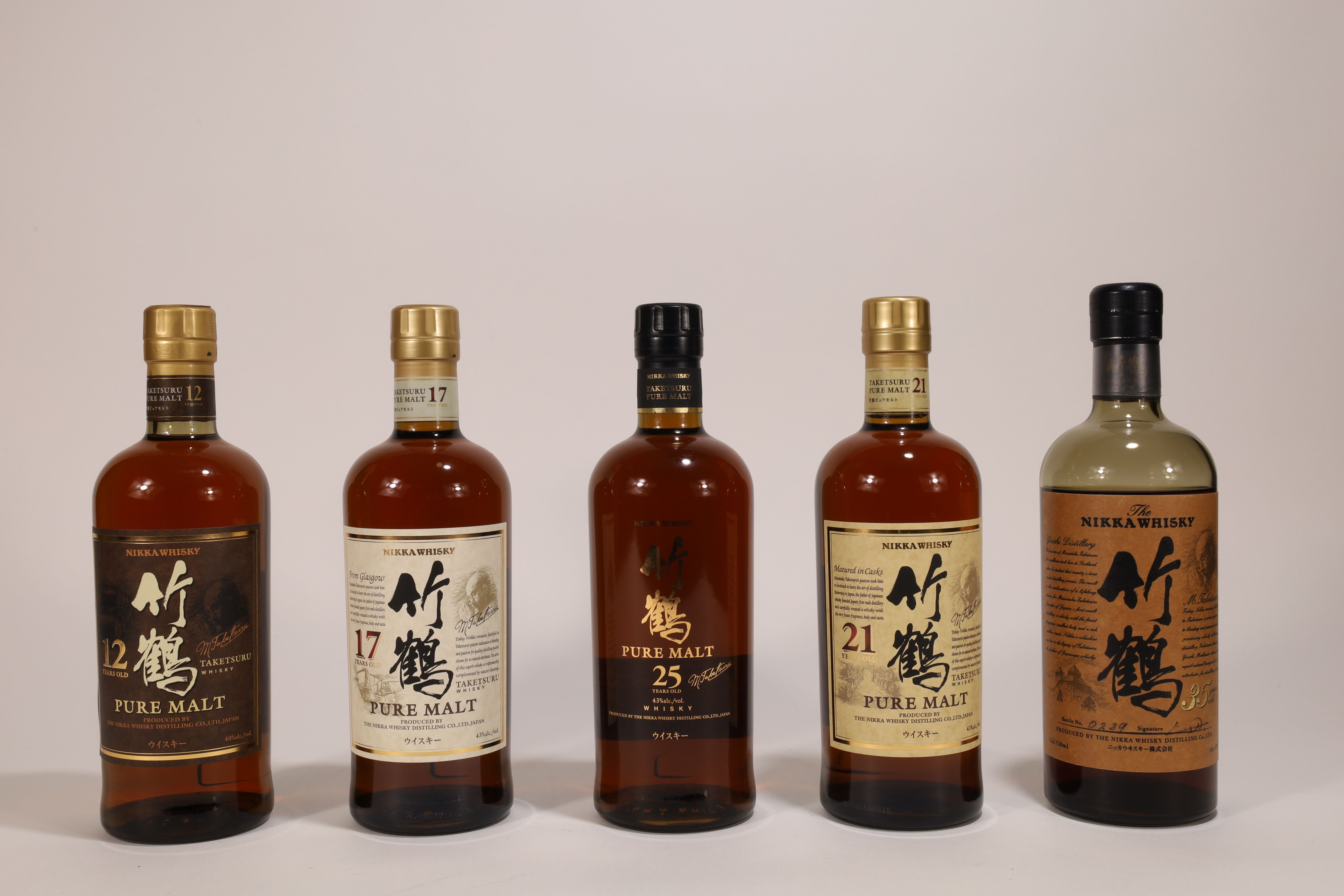 羅芙奧| 《竹鶴Taketsuru Pure Malt 12年/竹鶴Taketsuru Pure Malt 17 